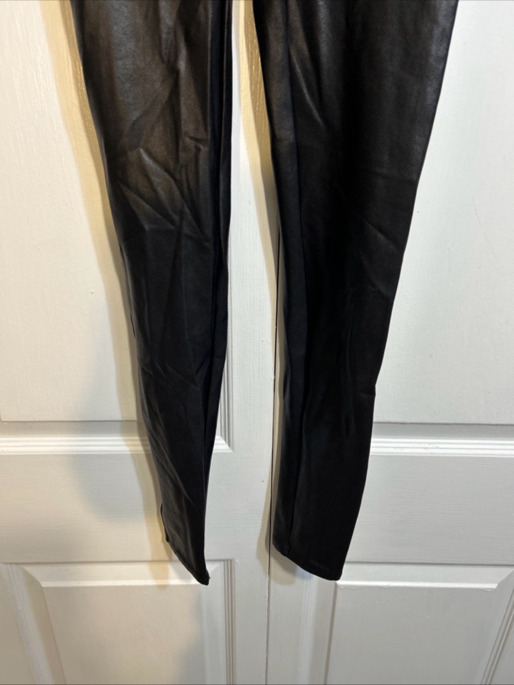 NWT SPANX Faux Leather Leggings Size M Medium Black Slimming 2437 - Picture 6 of 11